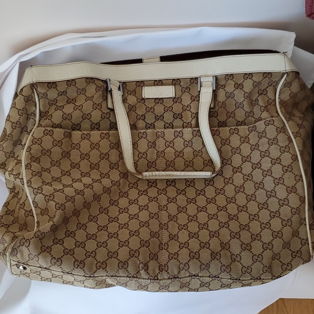 100% Authentic Gucci large tote.